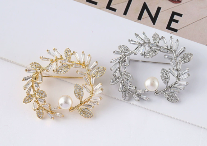 Iridescent Freshwater Pearl Brooch