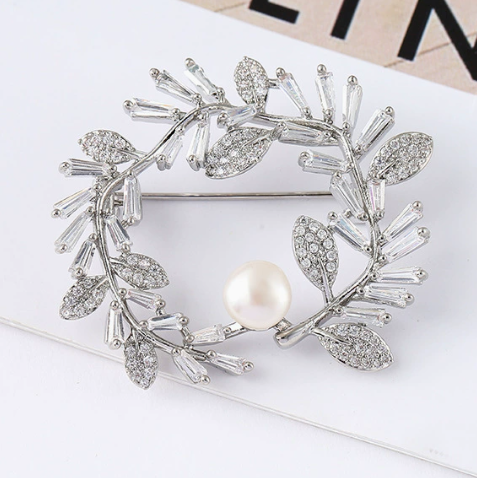 Iridescent Freshwater Pearl Brooch