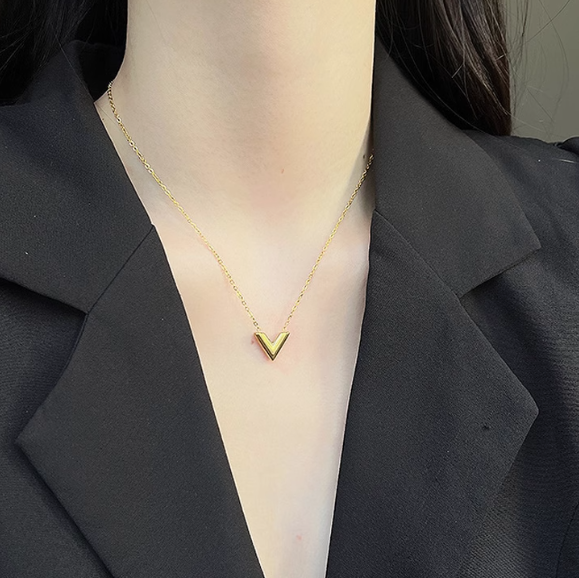 Gold V-Shaped Stainless Steel Necklace.Gold V-Shaped Stainless Steel Necklace