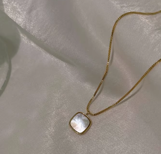 Square Shell Necklace Staineless Steel