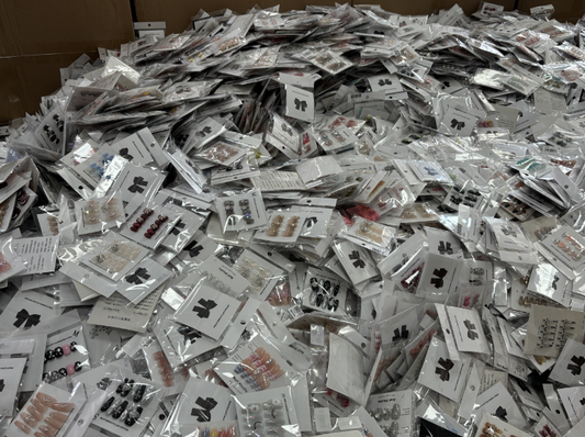 BLIND BOX PRESS ON NALS HANDMADE