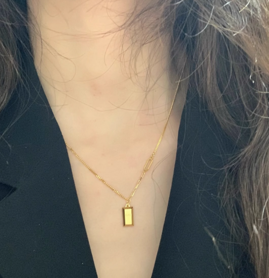 Fade-Resistant Stainless Steel  Necklace for Women,  Elegant and Chic Collarbone Chain
